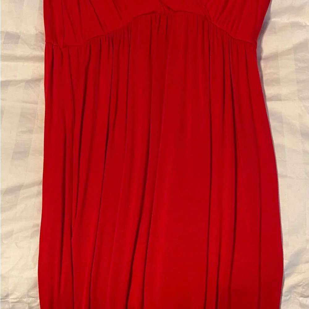 Red maternity dress - Picture 3 of 7